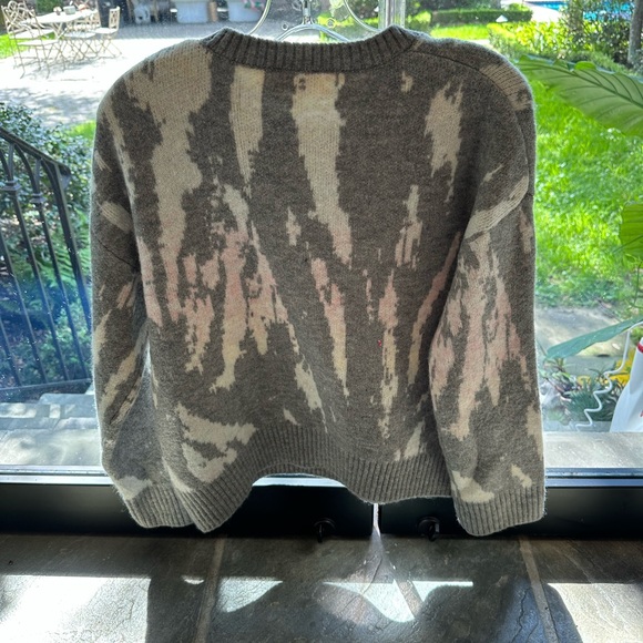 Rails sweater - Picture 2 of 2